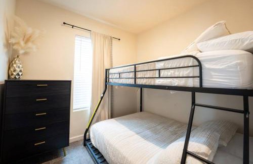 San Luis Obispo House | 2-Bedroom SLO Bungalow House