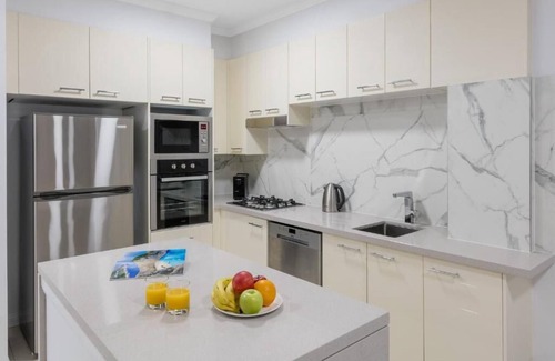 Bondi Junction Apartment | 2-Bedroom Suite Near to Bondi Beach Sydney