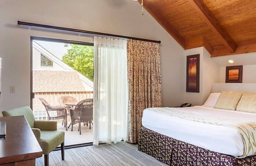 Gatlinburg Resort | 2 Bedroom Townhome