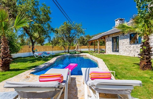 Uzumlu Cottage | 2 bedroom Traditional Village House with Private Swimming Pool - High Privacy