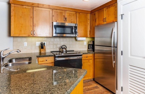 South Lake Tahoe Resort | 2 Bedroom Villa at Marriott's Timber Lodge