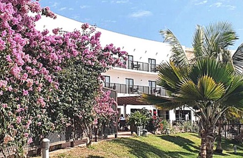 Santa Maria Apartment | 2 Bedrooms 2 Bathrooms Pool View Apartment