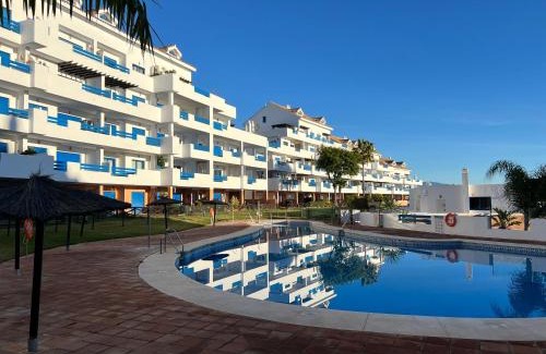 Castillo de Sabinillas Apartment | 2 bedrooms sea and pool view apt in Duquesa Golf & Gardens Manilva