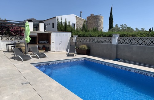 El Mas Fumats House | 2 bedrooms, privat-pool, internet, air conditioning , parking