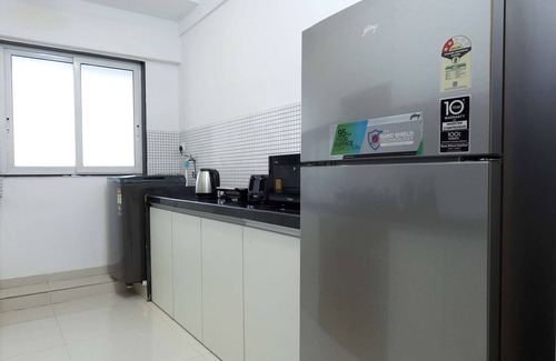 Vile Parle Apartment | 2 BHK Urban Suite (Gagal Home)
