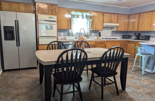 Moreauville House | 2 BR 1 Bath + 1 BR 1 Bath Studio Apt Pet Friendly Fenced Yard Country Setting