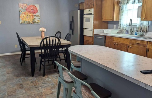 Moreauville House | 2 BR 1 Bath + 1 BR 1 Bath Studio Apt Pet Friendly Fenced Yard Country Setting