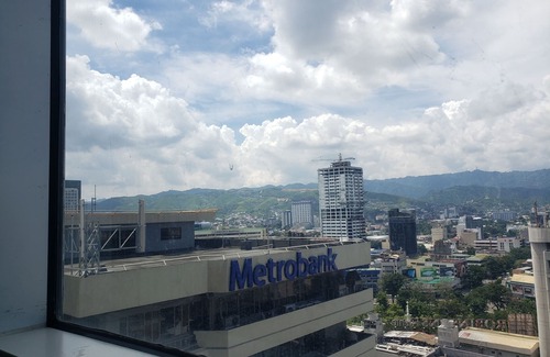 Santa Cruz Condo | 2 BR 2B 80sqm Condo @Center of Cebu City! OFFERING LOWEST PRICE!