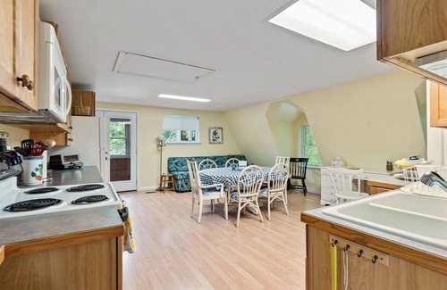 Town of Macomb Apartment | 2 BR Lakefront Apartment on Black Lake