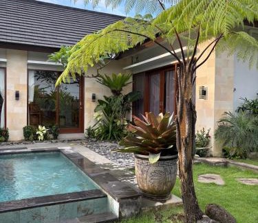 Kemenuh Villa | 2 BR Ubud Private Pool and Kitchen - Purnama Villa