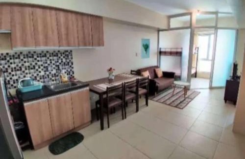Lahug Apartment | 2 Br Unit, Avida Tower Riala by Villahermia