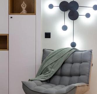 Palace District Apartment | 2 BR w AC Extravagant Gallery Loft by NeWave Apartments