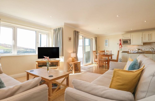 Bigbury-on-Sea Cottage | 2 BURGH ISLAND CAUSEWAY, family friendly, with pool in Bigbury-On-Sea