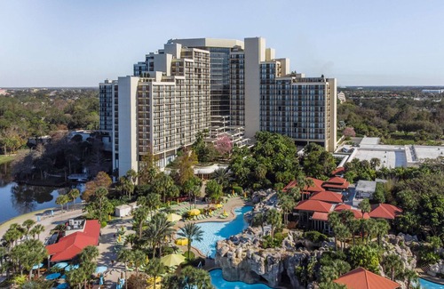 Lake Buena Vista Hotel | 2 Connecting Suites at a 4⭐️ Hotel