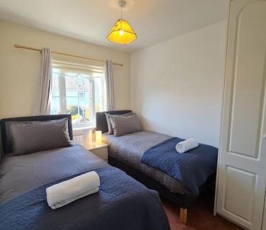 Tyrrelstown House | 2 Cosy Bedrooms in a 3 Bed Home