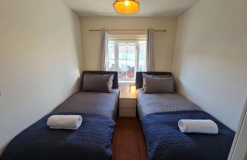 Tyrrelstown House | 2 Cosy Bedrooms in a 3 Bed Home