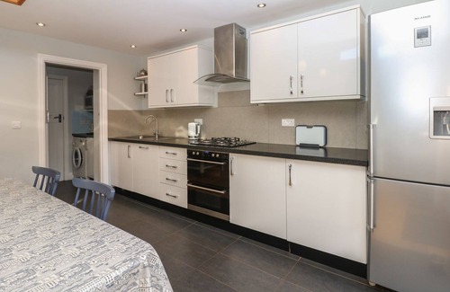 Stoke Gabriel Cottage | 2 DART, pet friendly, character holiday cottage in Stoke Gabriel