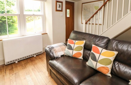 Mickleton Cottage | 2 GARTH HOUSE, pet friendly, with open fire in Mickleton, Teesdale