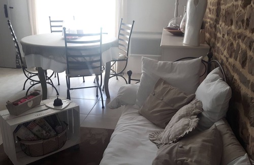 Montpinchon House | 2 guest rooms La Clef des Champs 4 people with breakfast