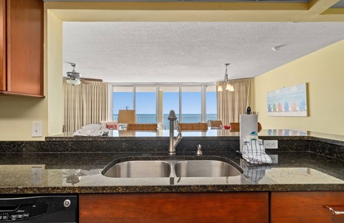 Long Beach Condo | 2 GULF FRONT Masters, Mother-In-Law Suite, Beach Chair Service Included!