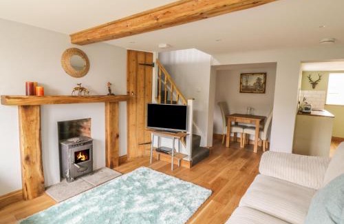 Martlesham Heath House | 2 Hillside Cottages