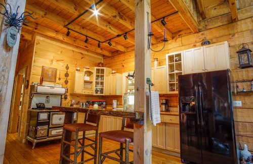 Cosby Cabin | 2 Log Cabins Retreat in the Smoky Mountains