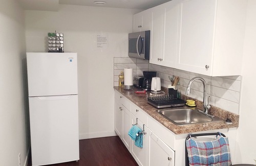 Fort Gary Apartment | 2 LUXURY BEDROOM IN BASEMENT FOR 4 PEOPLE !