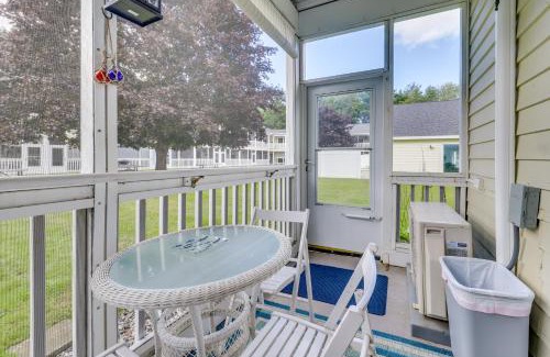 Wells Apartment | 2 Mi to Drakes Island Beach Condo with Indoor Pool!