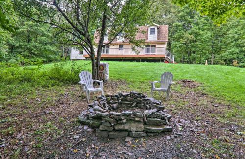 Union Dale House | 2 Mi to Elk Mountain Poconos Escape on 11 Acres!