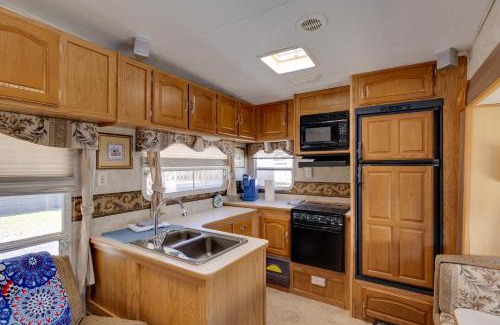 Langston Apartment | 2 Mi to Lake Guntersville Peaceful Camper Home