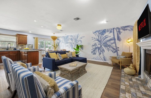 Seminole House | 2 Miles to the Beach Pool Hot Tub Putt Putt