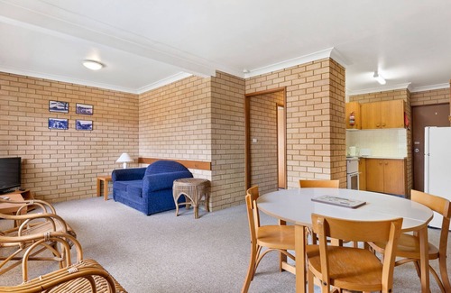 Narooma Apartment | 2 of 3 Bay Lane - Close to golf course