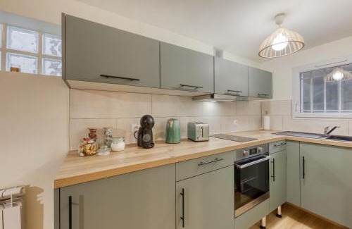 Les Pavillons-sous-Bois Apartment | 2 pers home Cinéma - Serenito de Homes