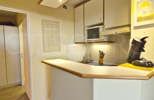 Cap Esterel Apartment | 2 pièces en rez-de-jardin avec vue mer, piscine et parking à Saint-Raphaël - FR-1-504-567