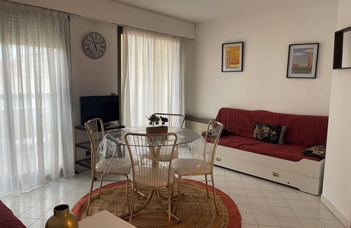 Juan-les-Pins Apartment | 2 Pieces Proche mer