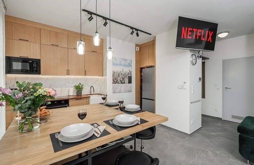 Mirow Apartment | 2-Room Apart on 15th Floor