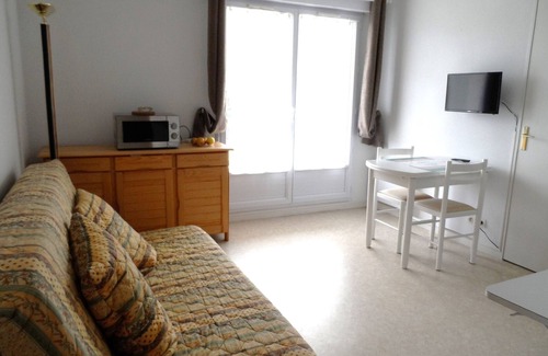 Port Guillaume Apartment | 2-room apartment with pool and parking in Dives-sur-Mer