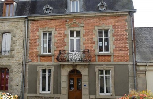 Josselin Apartment | 2 rooms in a magnificent mansion