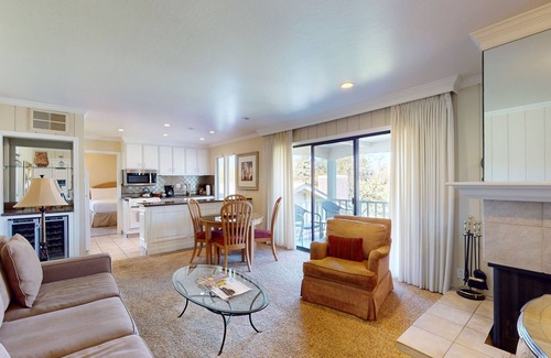 Napa Condo | 2 Separate Top-Floor Units | Lush Golf Views | Just Off Silverado Wine Trail