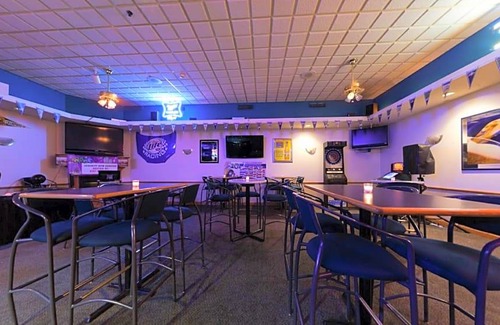 Port Washington Hotel | 2-Star Hotel ∙ Port Wisconsin Inn and Suites