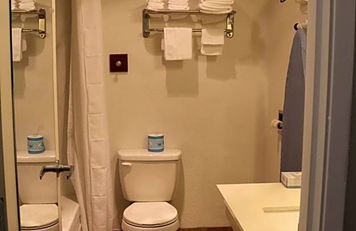 Roseburg Hotel | 2-Star Hotel ∙ Baymont by Wyndham Roseburg