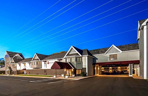 Birch Run Hotel | 2-Star Hotel ∙ Best Western Plus of Birch Run/Frankenmuth