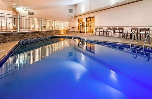 Birch Run Hotel | 2-Star Hotel ∙ Best Western Plus of Birch Run/Frankenmuth