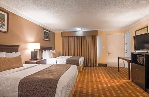 Roseburg Hotel | 2-Star Hotel ∙ Best Western Garden Villa Inn