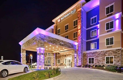 North by Northwest Hotel | 2-Star Hotel ∙ Best Western Plus Tech Medical Center Inn