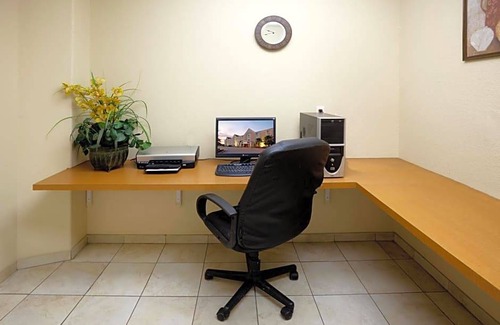 Central City Hotel | 2-Star Hotel ∙ Candlewood Suites Corpus Christi-SPID, an IHG Hotel