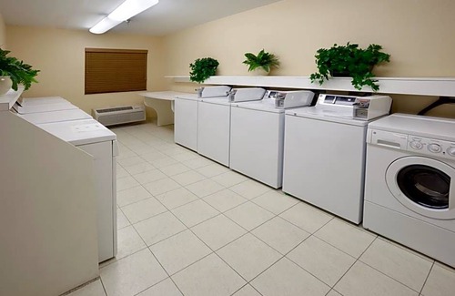 Central City Hotel | 2-Star Hotel ∙ Candlewood Suites Corpus Christi-SPID, an IHG Hotel
