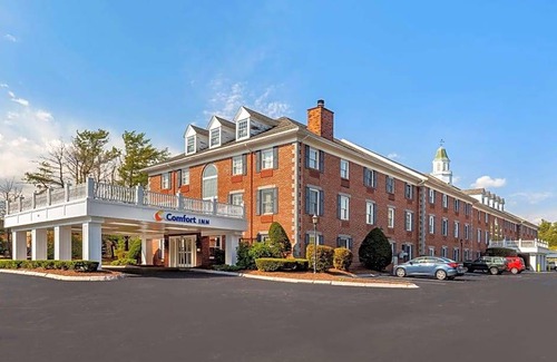Rockland Hotel | 2-Star Hotel ∙ Comfort Inn Rockland - Boston