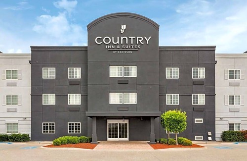 Shreveport Hotel | 2-Star Hotel ∙ Country Inn & Suites by Radisson, Shreveport-Airport, LA