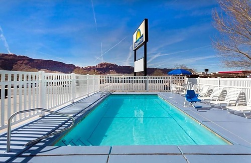 Moab Hotel | 2-Star Hotel ∙ Days Inn by Wyndham Moab